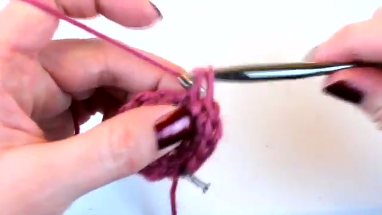 How to Crochet in the Round: Foundational Technique