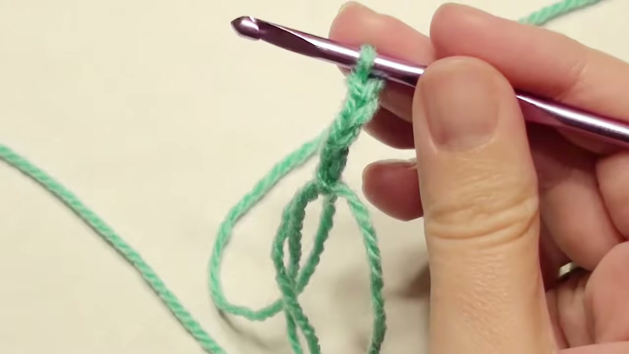 Wrapped Loop Tutorial How to Crochet a Bow - Easy 10-Minute Bow for Beginners