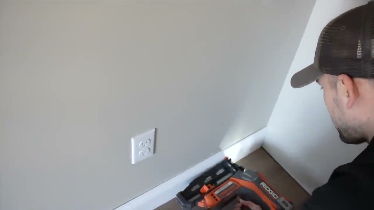 How to Install Baseboards (Step by Step)