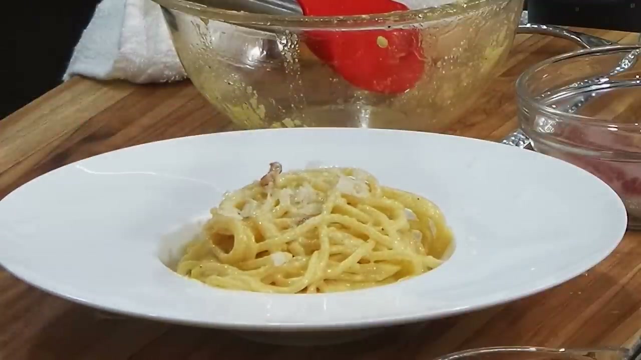 How to Make a Traditional Carbonara (No Cream, Just Eggs)