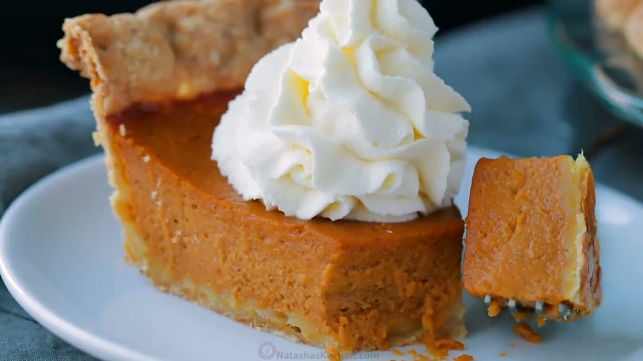 How to Make Pumpkin Pie (Classic Thanksgiving Recipe)