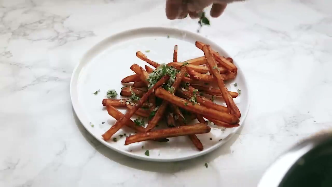 How to Make French Fries (Ultra Crispy at Home)